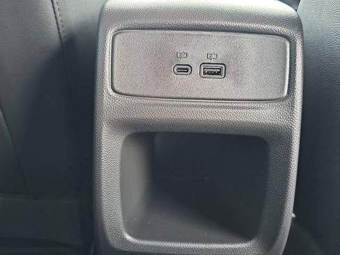 New 2026 Chevrolet Trax ACTIV w/ Sunroof Package FWD image 22