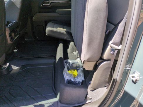 Used 2025 Chevrolet Silverado 1500 ZR2 w/ Technology Package image 38