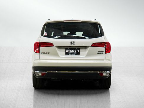 Used 2018 Honda Pilot Touring image 4