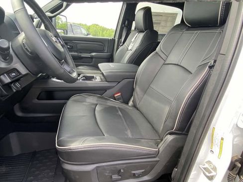 Used 2024 RAM 2500 Limited image 26