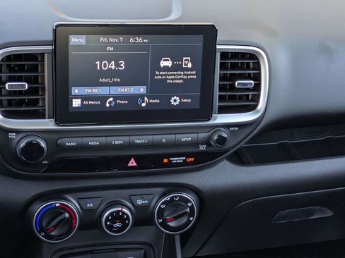 New 2026 Hyundai Venue SE image 20