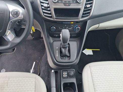 Used 2020 Ford Transit Connect XLT FWD image 14