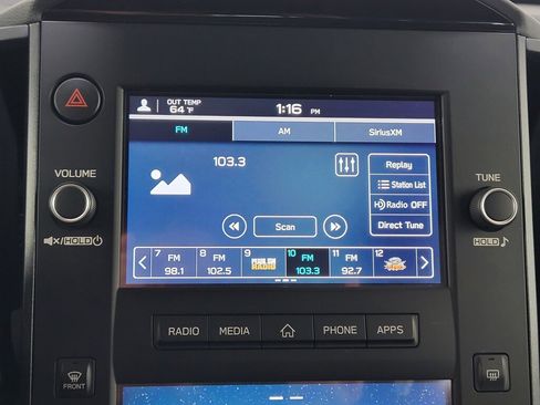 Used 2025 Subaru Forester AWD/4WD image 19