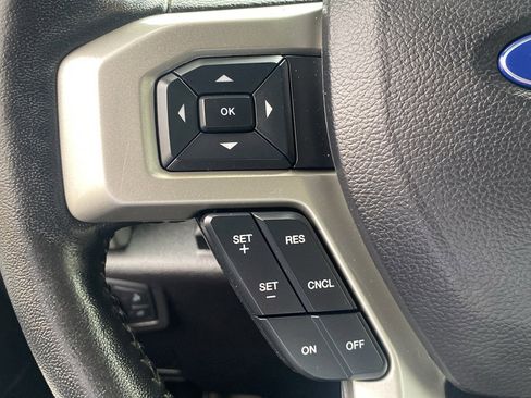 Certified 2020 Ford F350 Lariat w/ Lariat Value Package image 11