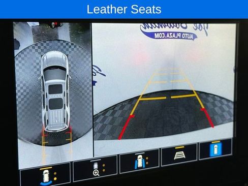 Used 2023 Chevrolet Traverse RS image 7