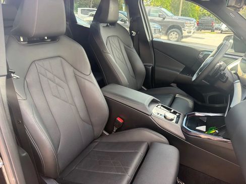 Used 2025 BMW X3 xDrive30i AWD/4WD image 21