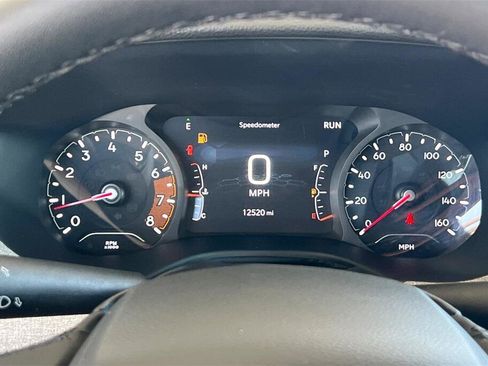 Used 2024 Jeep Compass Latitude image 24