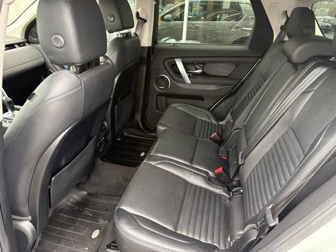 Used 2020 Land Rover Discovery Sport S image 4