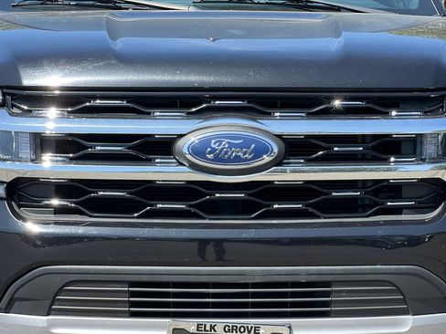 Used 2023 Ford Expedition Limited image 43