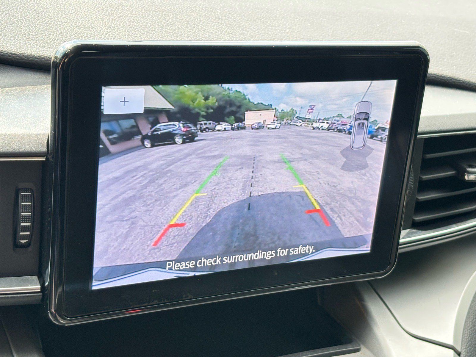Used 2021 Ford Explorer XLT w/ Equipment Group 202A RWD image 15