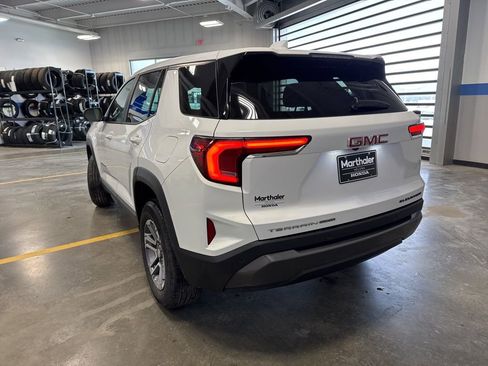 Used 2026 GMC Terrain Elevation AWD/4WD image 7