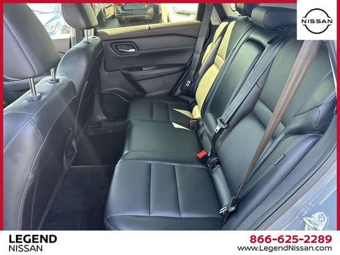 Used 2023 Nissan Rogue SV w/ SV Premium B Package image 19