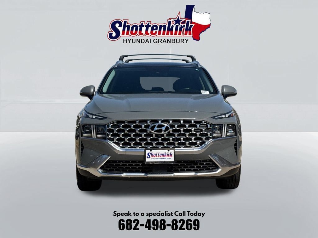 Used 2022 Hyundai Santa Fe Limited FWD image 2