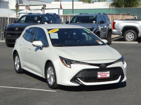 Used 2019 Toyota Corolla SE image 2