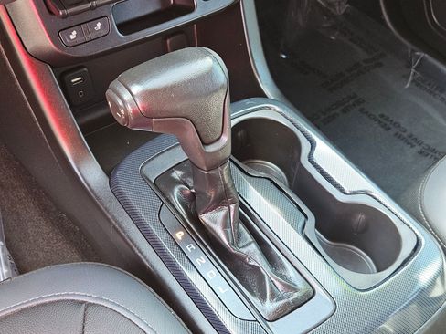 Used 2017 Chevrolet Colorado Z71 image 17