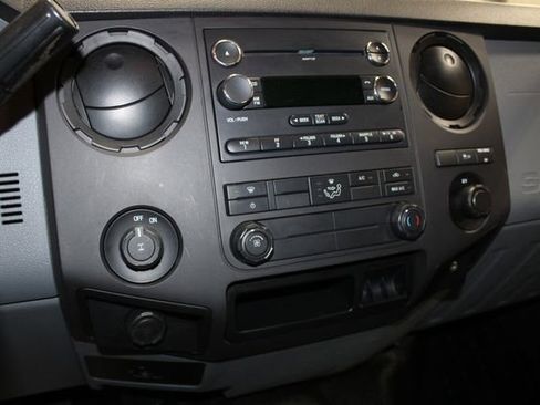 Used 2011 Ford F250 XL image 16