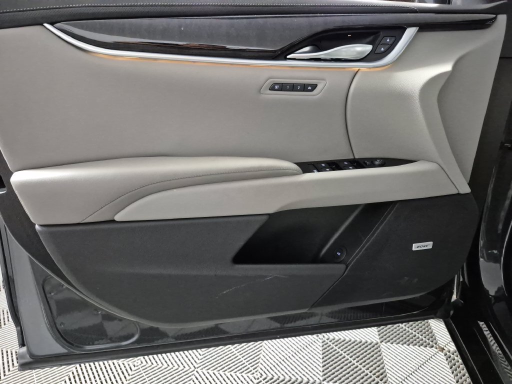 Used 2015 Cadillac XTS Premium FWD image 15