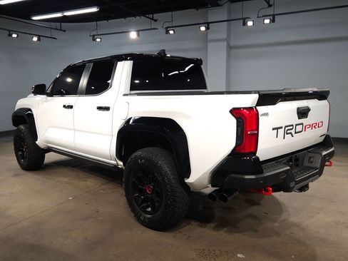 Used 2025 Toyota Tacoma TRD Pro image 5