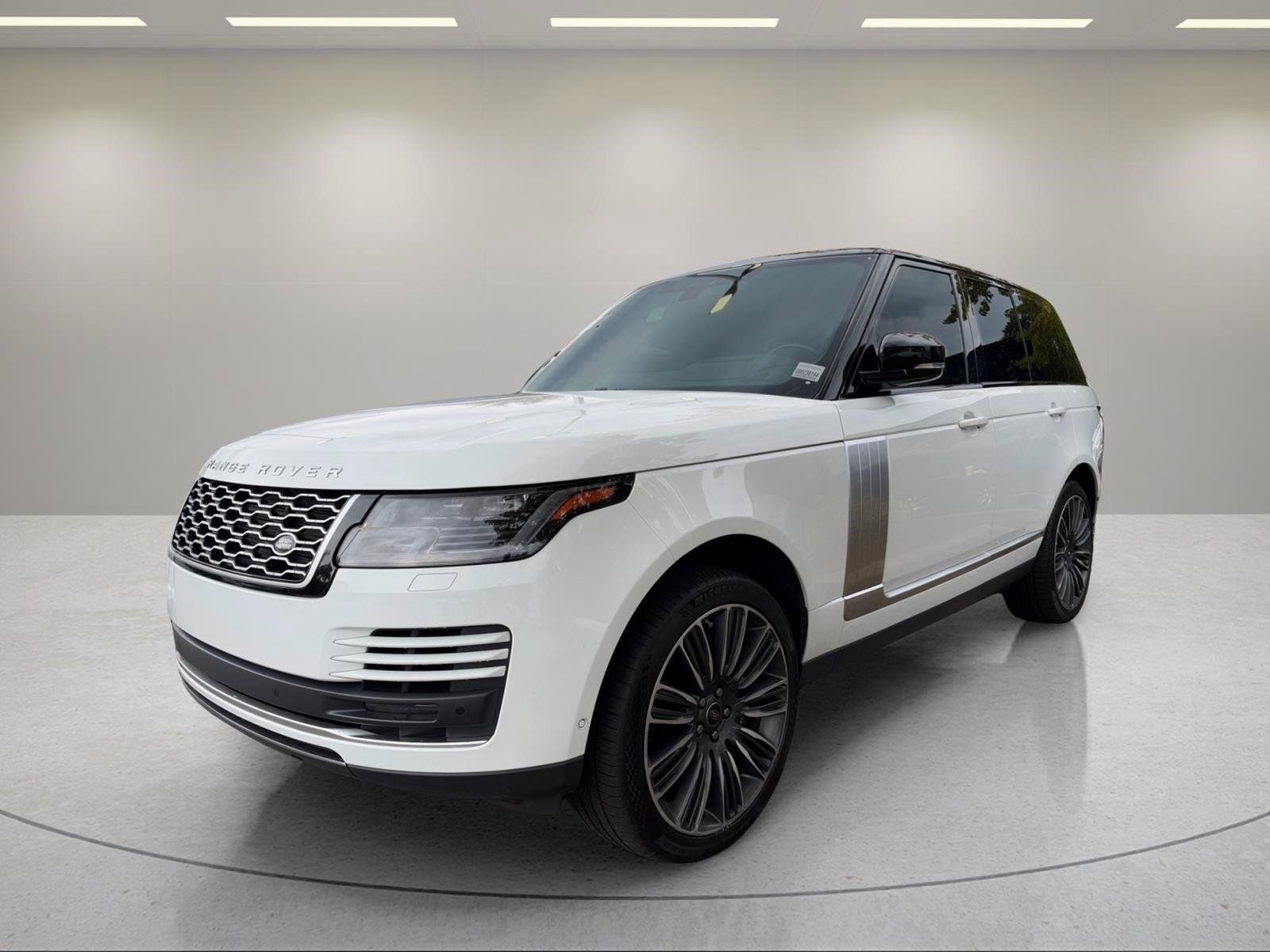 Used 2021 Land Rover Range Rover P525 Westminster Edition AWD/4WD image 1