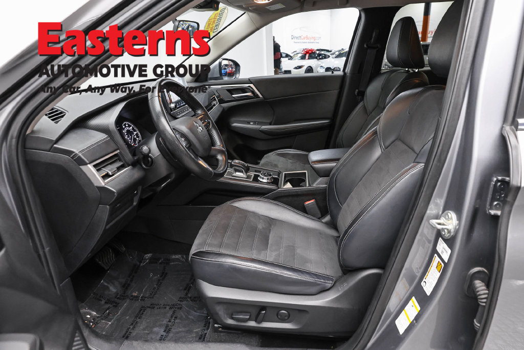 Used 2024 Mitsubishi Outlander SE FWD image 16