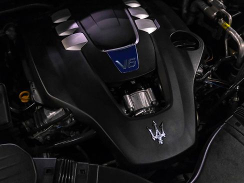 Used 2016 Maserati Ghibli S image 50