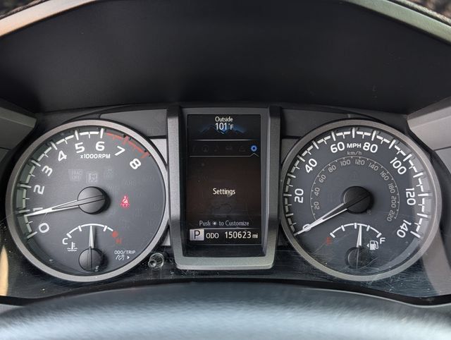 Used 2016 Toyota Tacoma TRD Sport w/ Premium & Technology Package RWD image 14