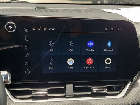Used 2025 Chevrolet Equinox LT AWD/4WD image 22