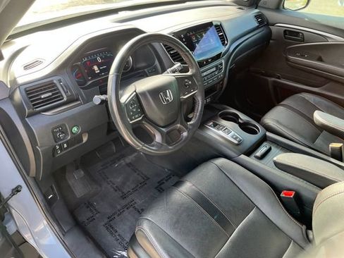 Certified 2022 Honda Pilot TrailSport image 4