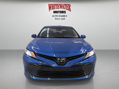 Used 2019 Toyota Camry LE FWD image 6