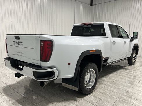 New 2026 GMC Sierra 3500 Denali Ultimate image 5
