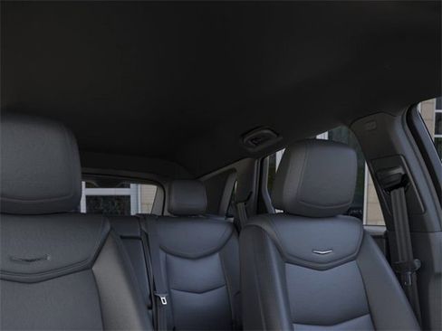 New 2026 Cadillac XT5 Luxury w/ LPO, ONYX Package image 24