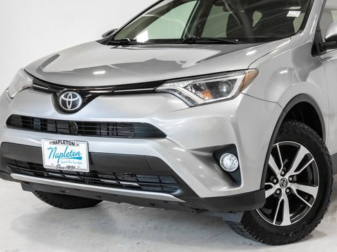 Used 2018 Toyota RAV4 XLE AWD/4WD image 2