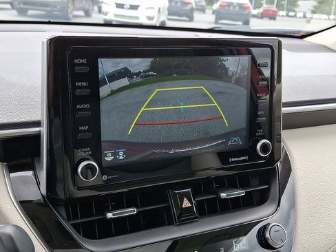 Certified 2022 Toyota Corolla Cross XLE image 20