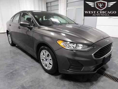 Used 2020 Ford Fusion S FWD image 1