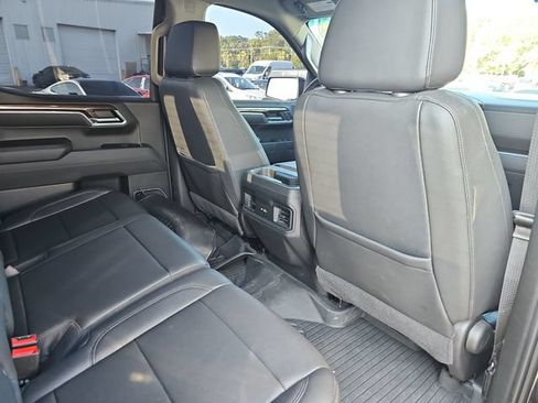 Used 2022 Chevrolet Silverado 1500 LT Trail Boss w/ LT Trail Boss Premium Package AWD/4WD image 11