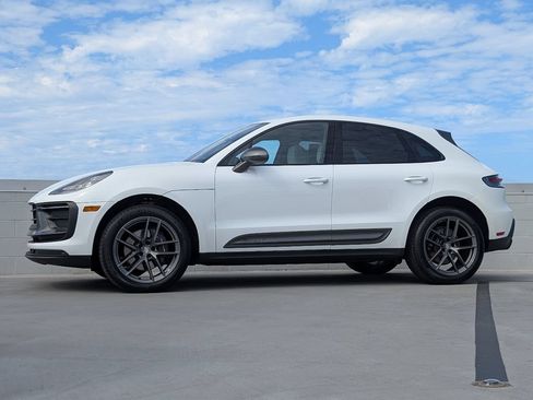 Used 2025 Porsche Macan Turbo AWD/4WD image 2
