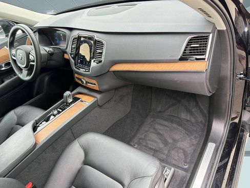 Certified 2023 Volvo XC90 B6 Plus w/ Protection Package Premier AWD/4WD image 31