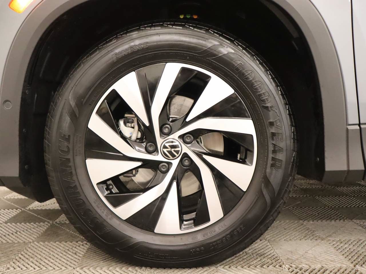 Certified 2026 Volkswagen Tiguan S FWD image 7