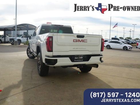 Used 2025 GMC Sierra 2500 Denali w/ Denali Reserve Package image 4