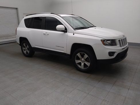 Used 2016 Jeep Compass High Altitude AWD/4WD image 11