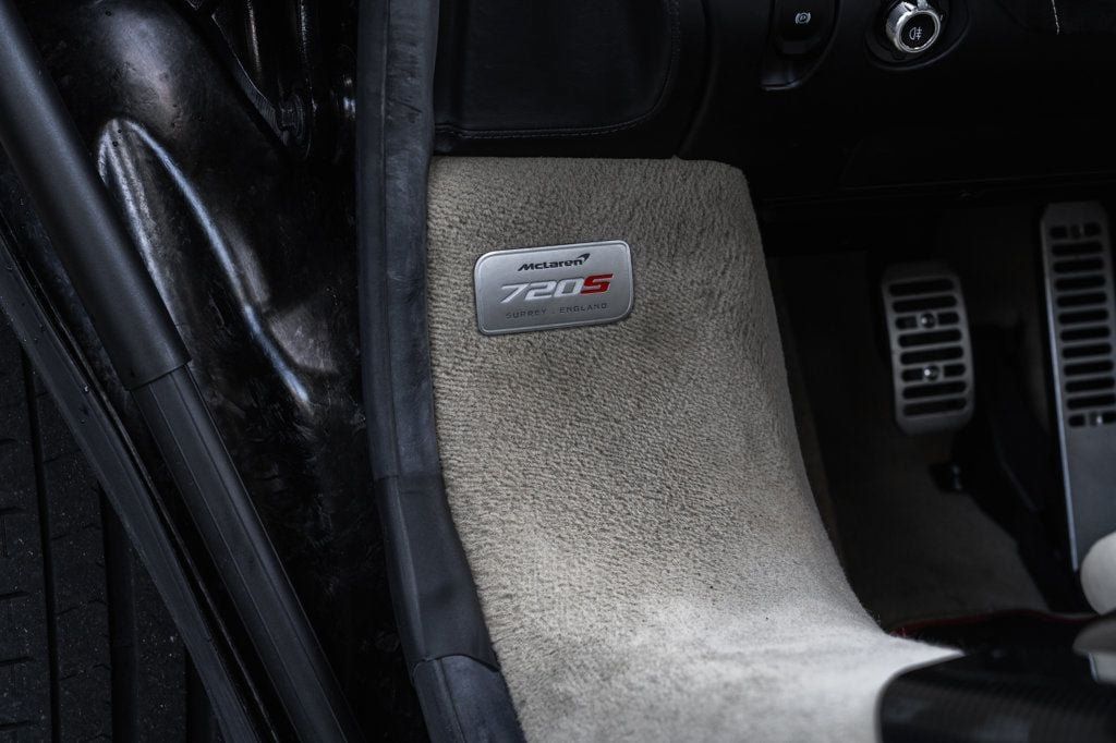 Used 2020 McLaren 720S Spider RWD image 28