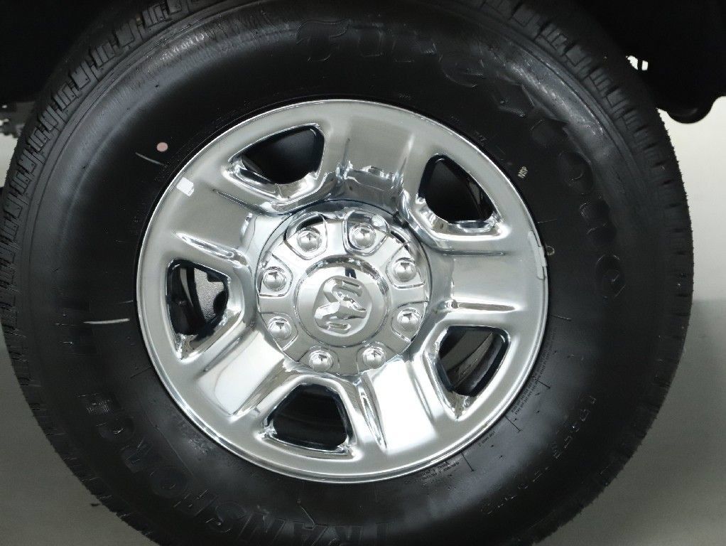 Used 2024 RAM 3500 Tradesman w/ Chrome Appearance Group AWD/4WD image 10