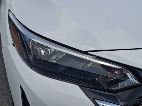 Used 2024 Nissan Sentra S FWD image 9