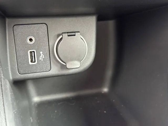Certified 2025 Nissan Kicks Play S FWD image 36