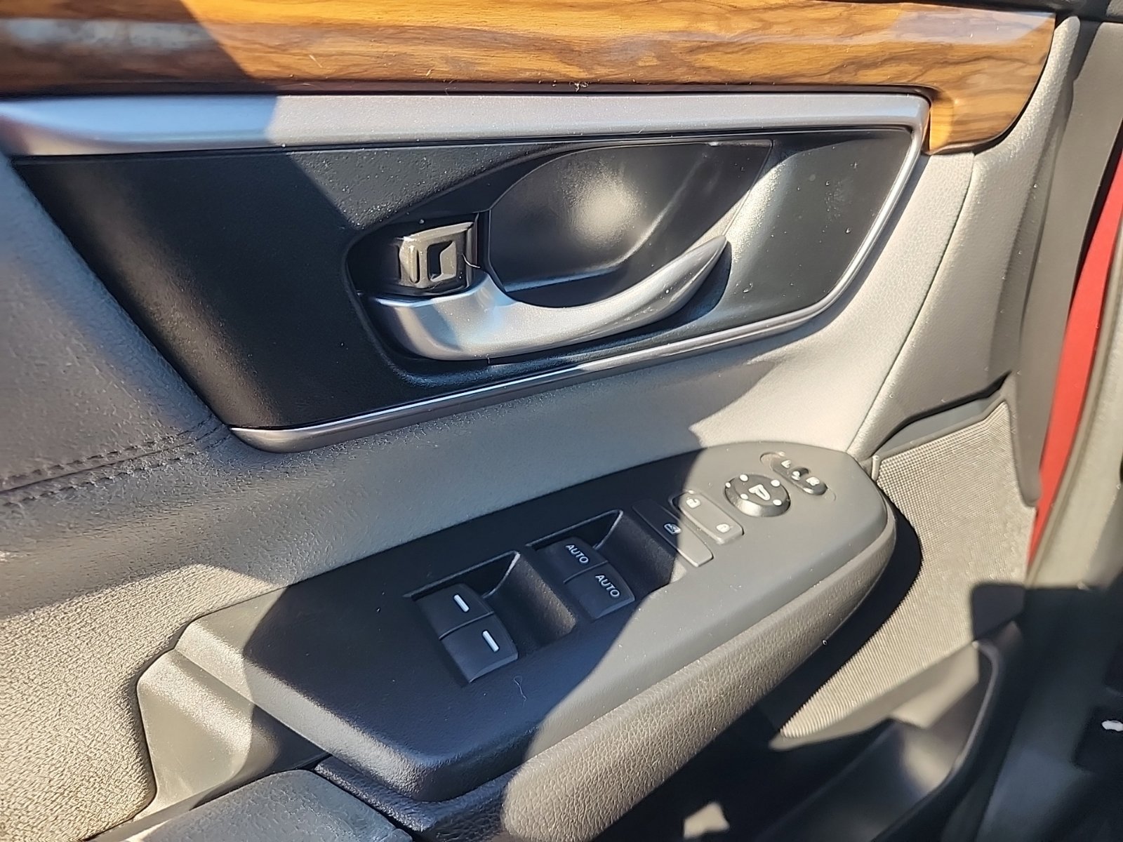 Used 2017 Honda CR-V EX image 26