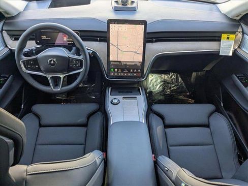 New 2025 Volvo EX90 Ultra image 16