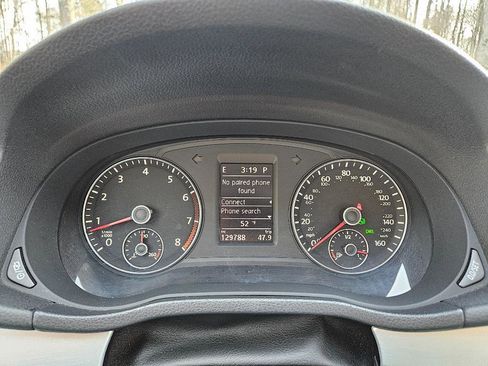 Used 2013 Volkswagen Passat 2.5 SE image 43