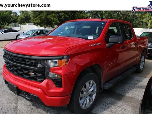 Certified 2024 Chevrolet Silverado 1500 Custom image 2