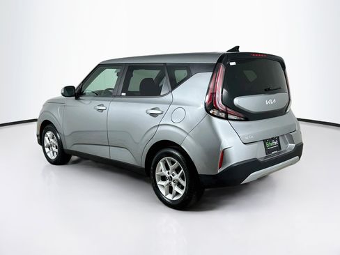 Used 2024 Kia Soul LX w/ Option Group 015 FWD image 5