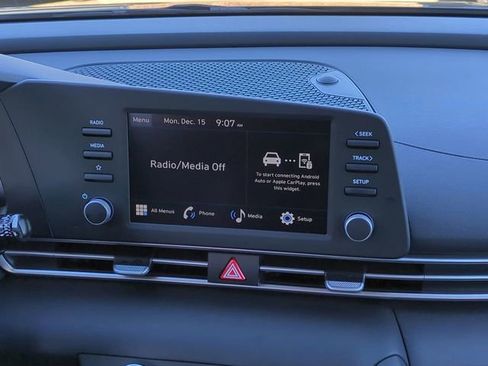 New 2026 Hyundai Elantra SE image 17